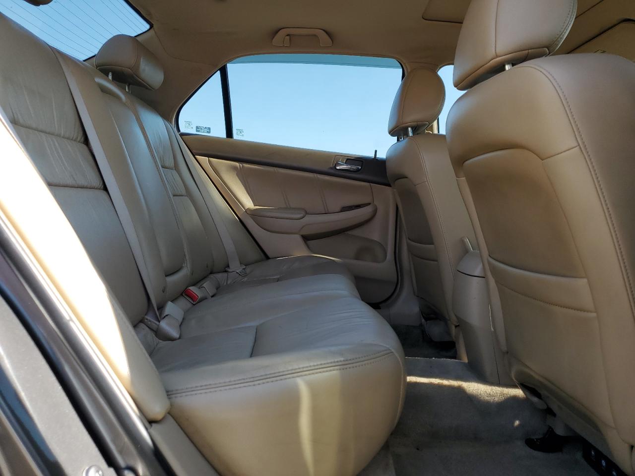 2006 Honda Accord Ex VIN: 1HGCM56836A073556 Lot: 61770655