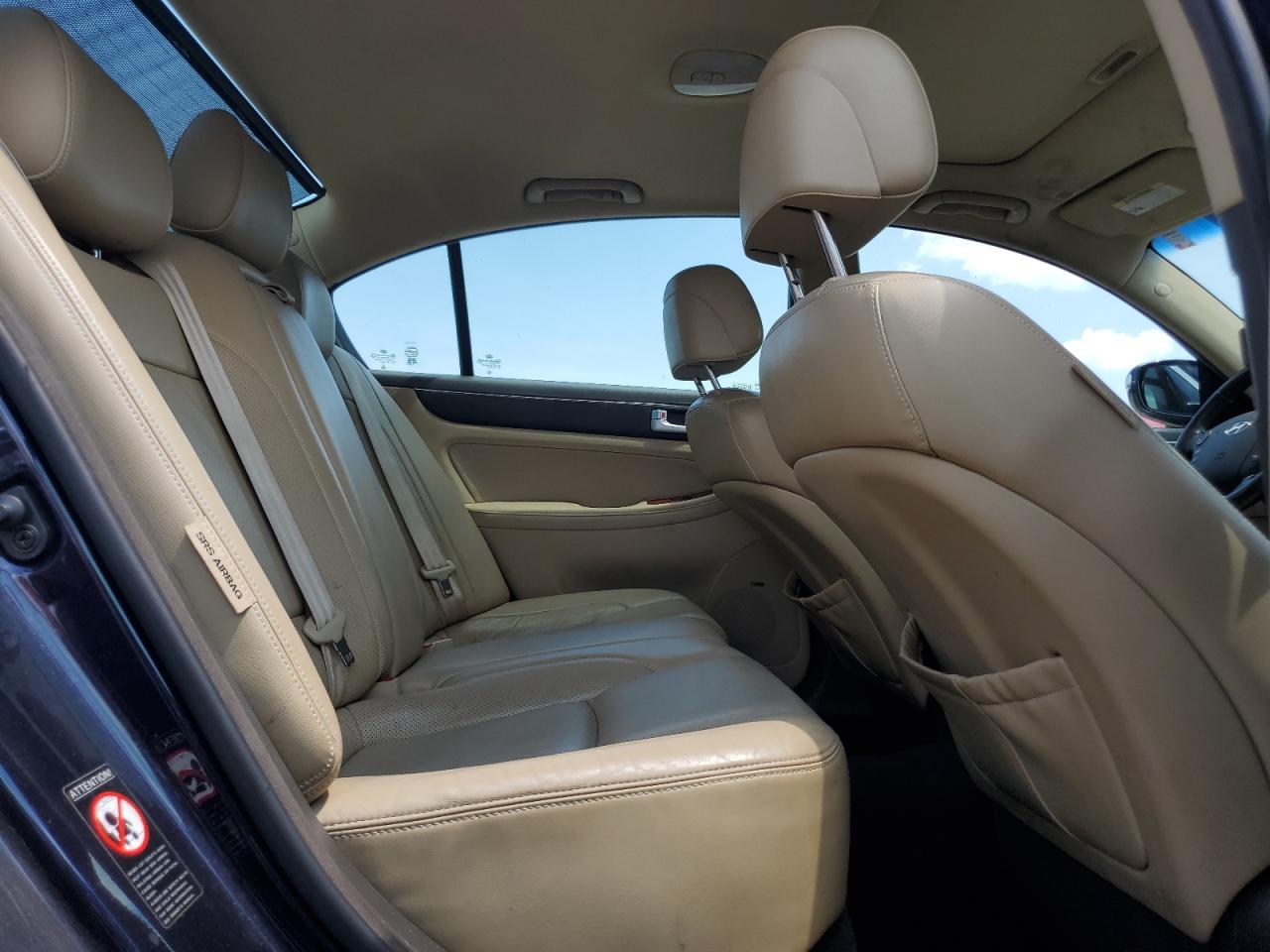 2012 Hyundai Genesis 3.8L VIN: KMHGC4DD5CU199498 Lot: 61195305