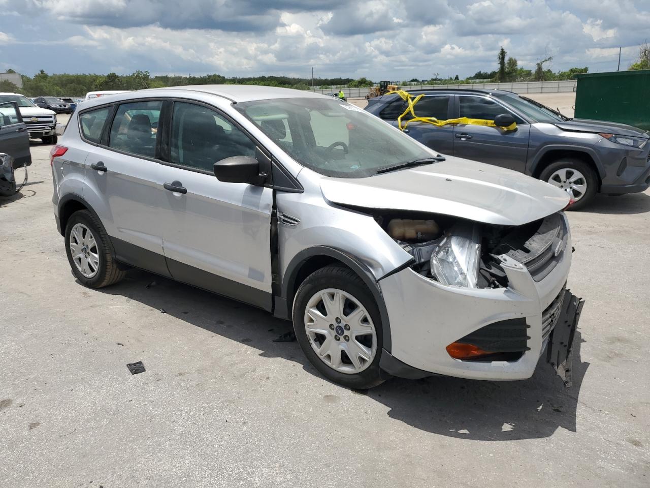 FORD ESCAPE 2016 VIN 1FMCU0F76GUC23308 фото 4