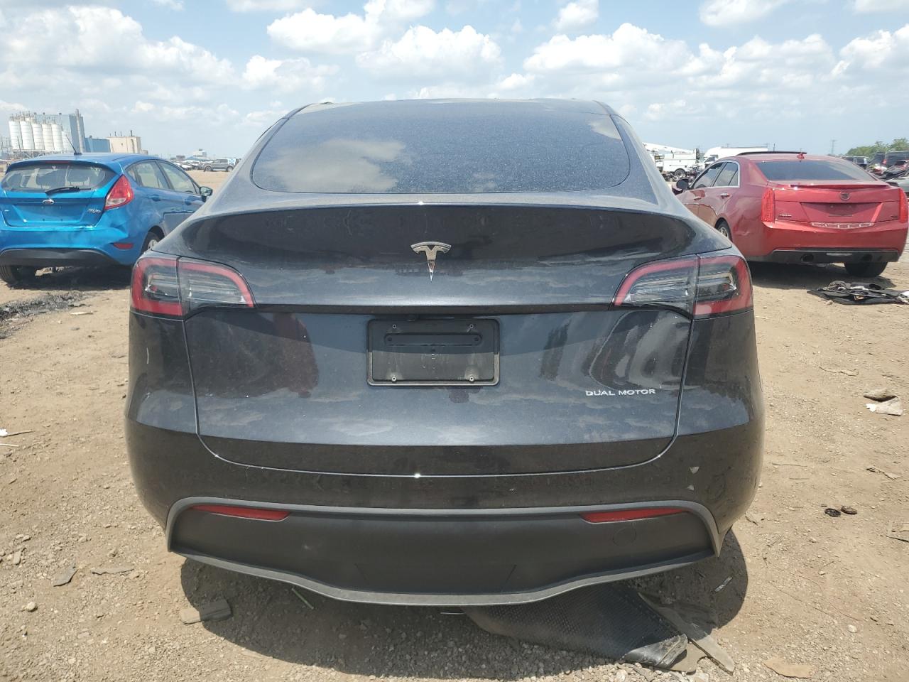 2025 Tesla Model Y VIN: 7SAYGDEE3SF252990 Lot: 59916775
