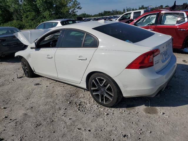  VOLVO S60 2018 Белы