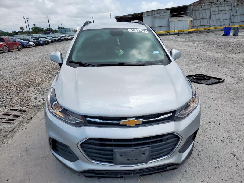  CHEVROLET TRAX 2021 Srebrny