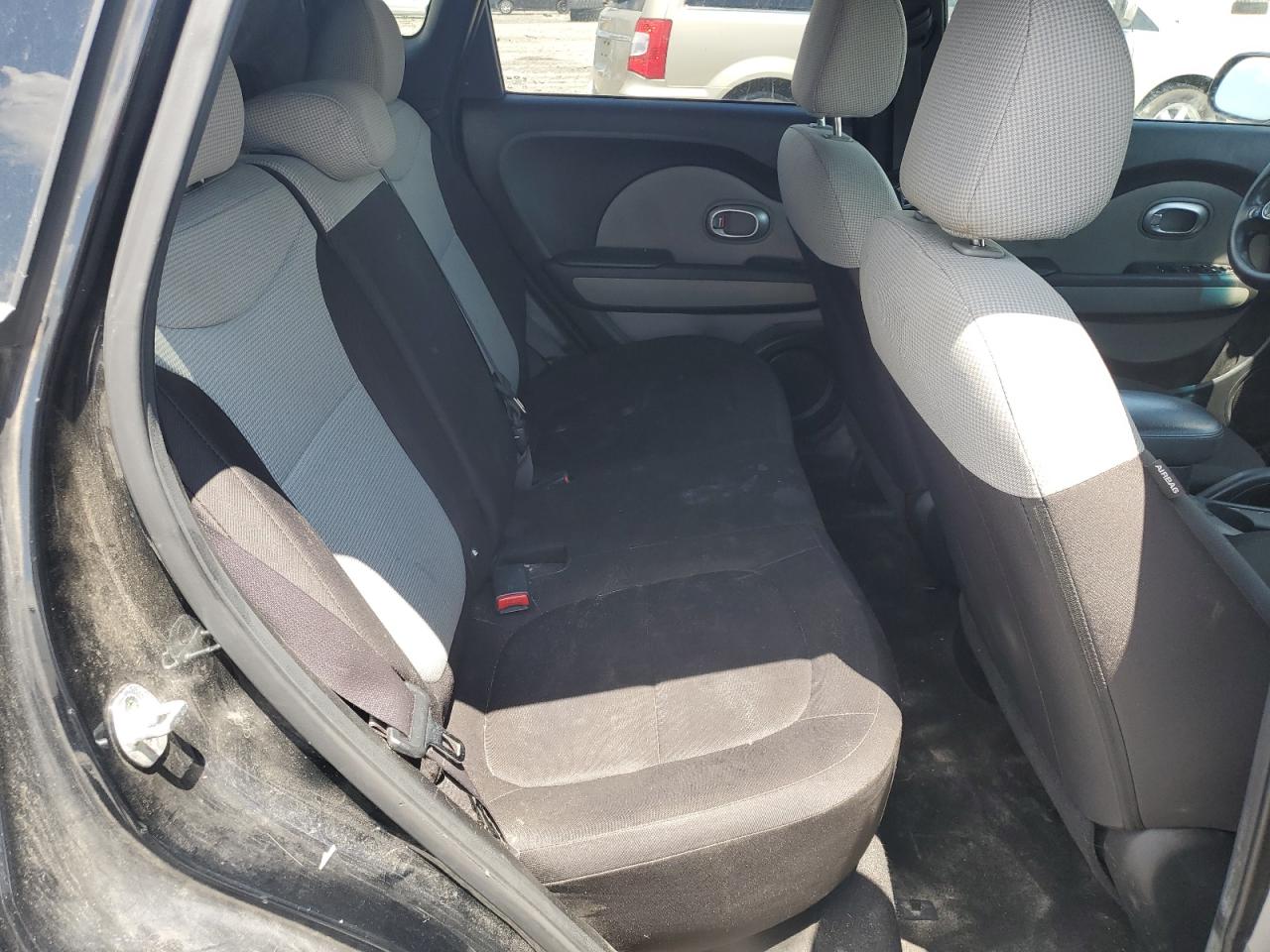 2016 Kia Soul VIN: KNDJN2A22G7300156 Lot: 84981645