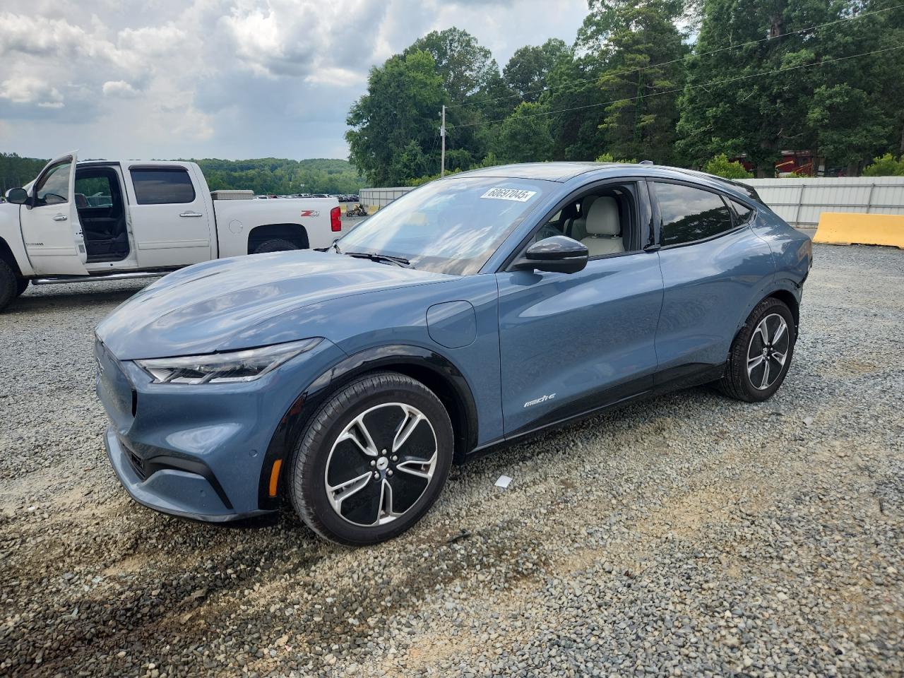 2023 Ford Mustang Mach-E Premium for Sale in Concord, NC - Rear End
