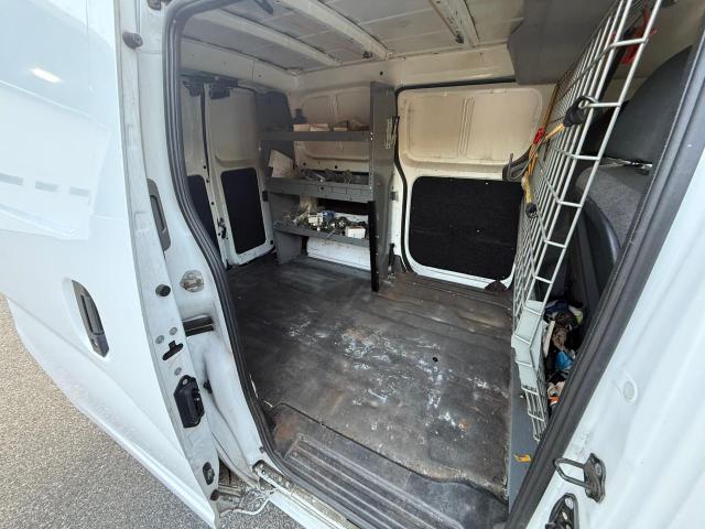  NISSAN NV 2019 Biały