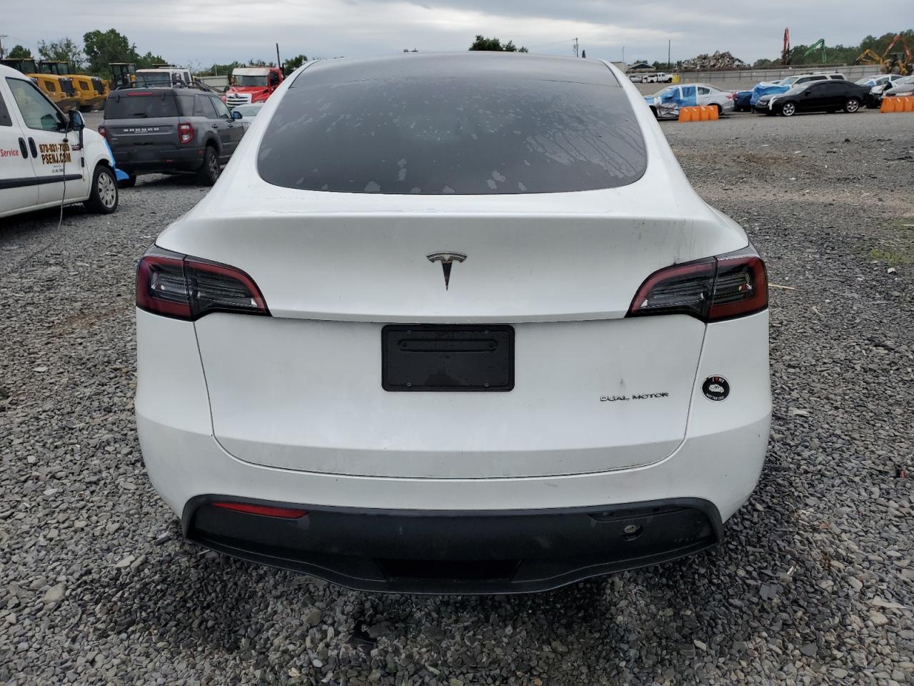 2024 Tesla Model Y VIN: 7SAYGDEE0RA259547 Lot: 61723055