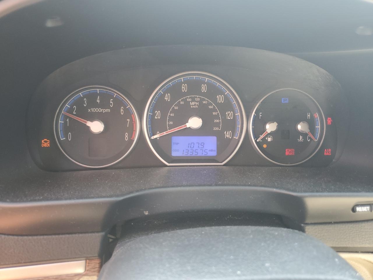 HYUNDAI SANTA FE 2008 VIN 5NMSH73E58H217749 фото 9