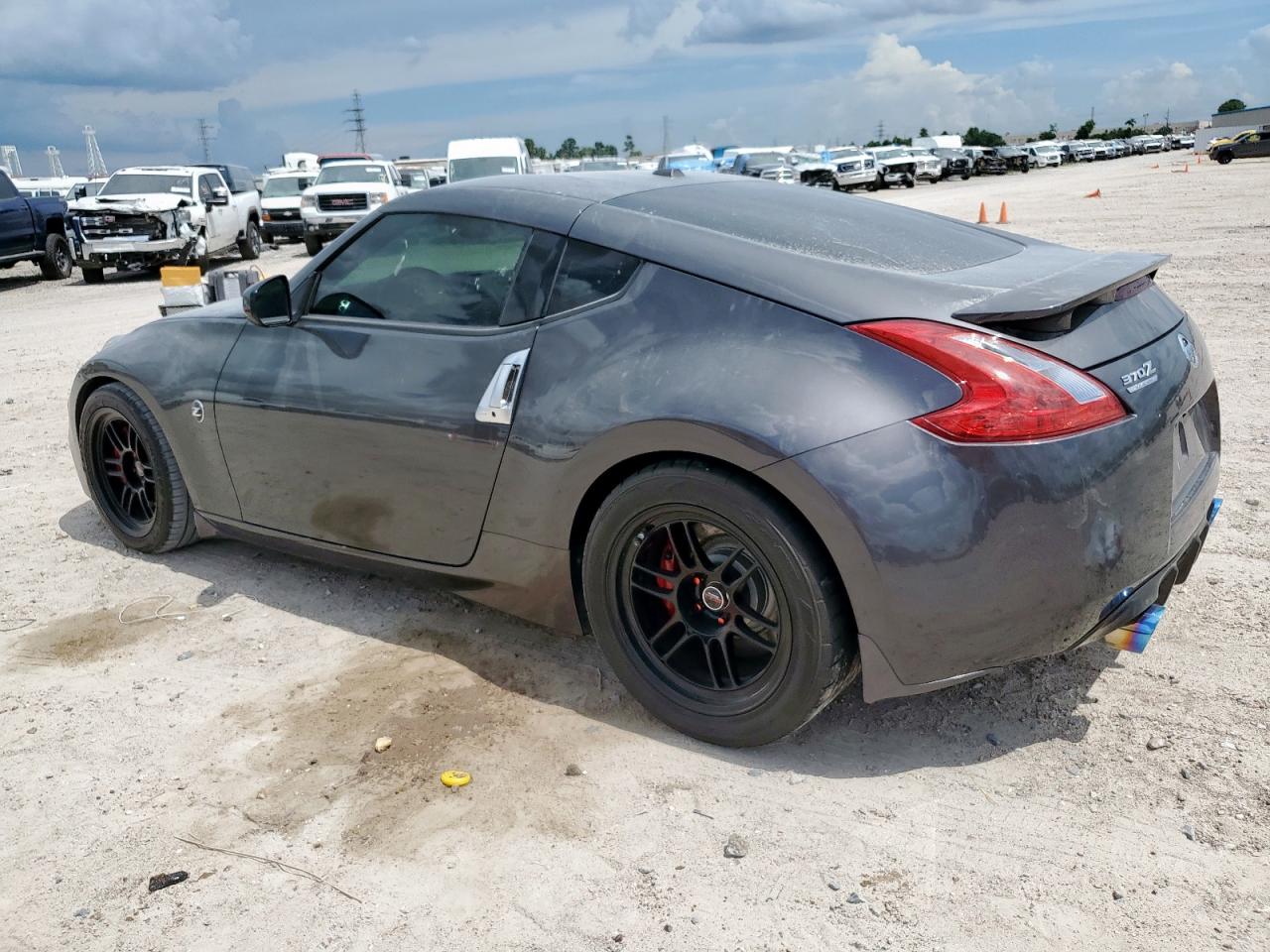 jn1az4eh2am502165 JN1AZ4EH2AM502165 2010 Nissan 370Z