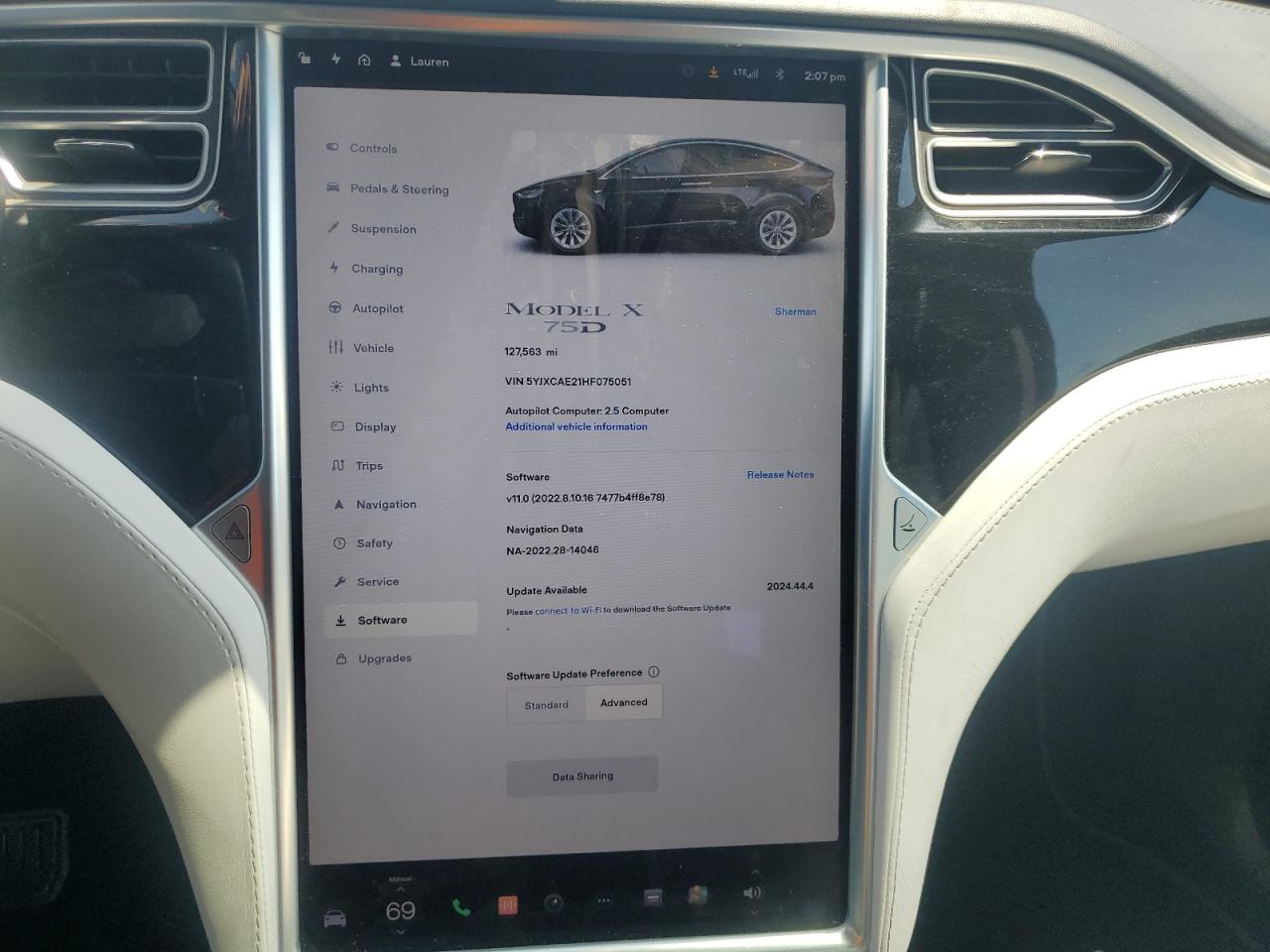 2017 Tesla Model X VIN: 5YJXCAE21HF075051 Lot: 60926115