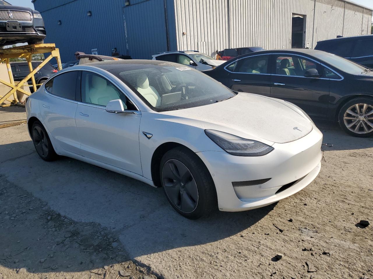 TESLA MODEL 3 2020 VIN 5YJ3E1EA3LF718069 photo 4