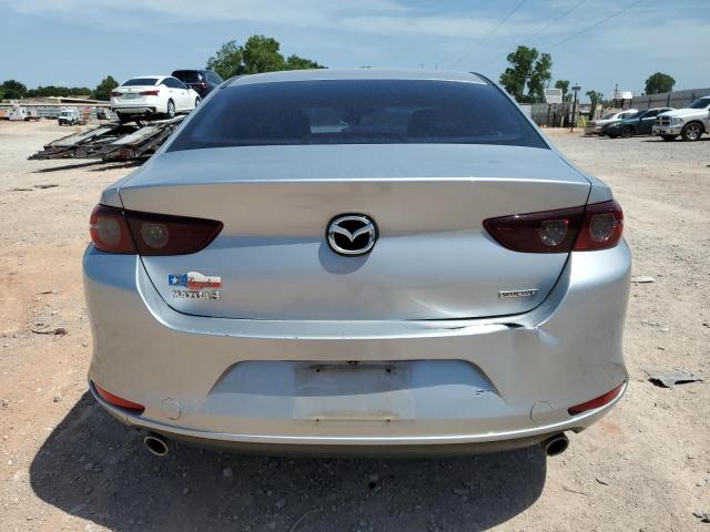  MAZDA 3 2019 Srebrny