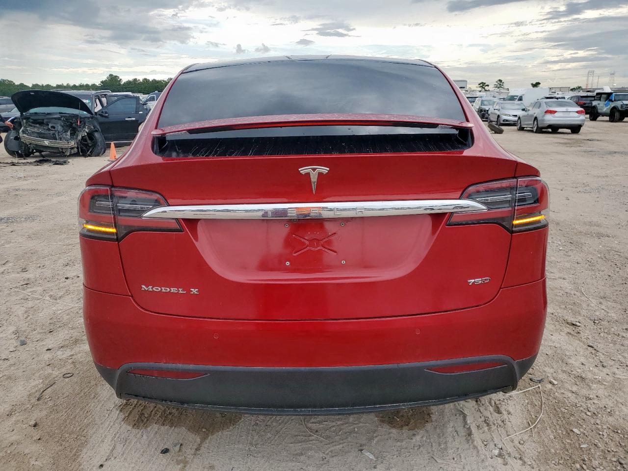 2016 Tesla Model X VIN: 5YJXCAE20GF022081 Lot: 62474745