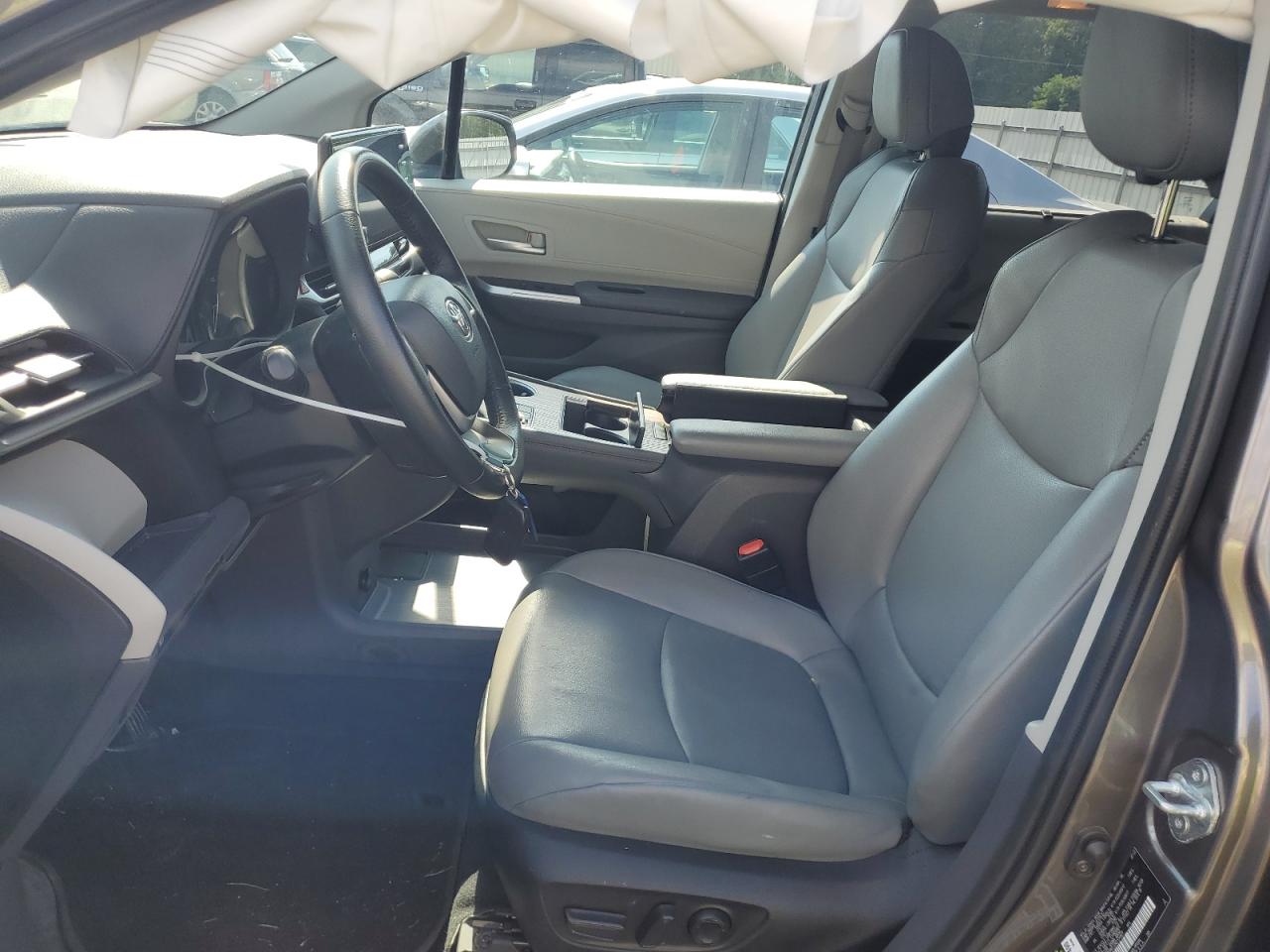 2022 Toyota Sienna Xle VIN: 5TDYRKEC0NS124927 Lot: 62726065