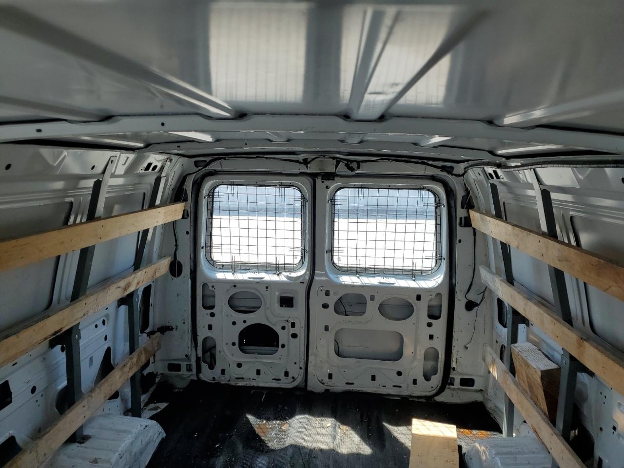 2010 Ford Econoline E250 Van VIN: 1FTNE2EW1ADA33647 Lot: 61243725