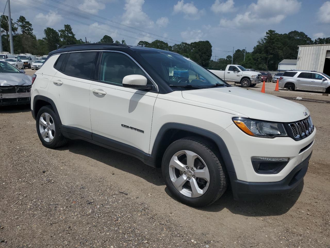 2018 Jeep Compass Latitude VIN: 3C4NJCBB3JT145069 Lot: 61859665
