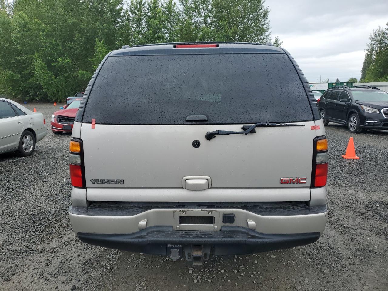 2005 GMC Yukon Denali VIN: 1GKEK63U35J266555 Lot: 62928035