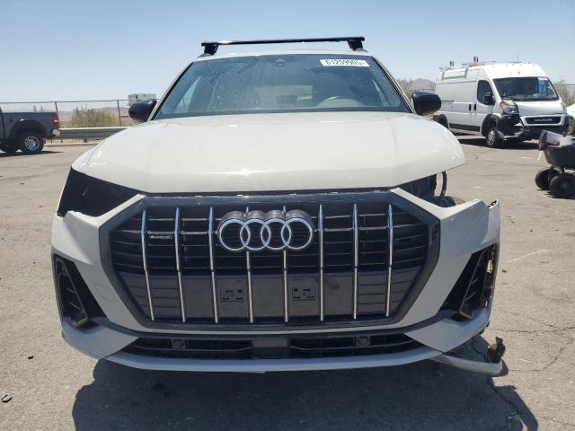  AUDI Q3 2021 Szary