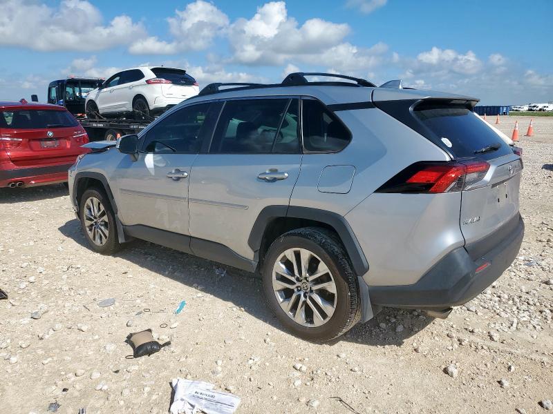  TOYOTA RAV4 2020 Srebrny