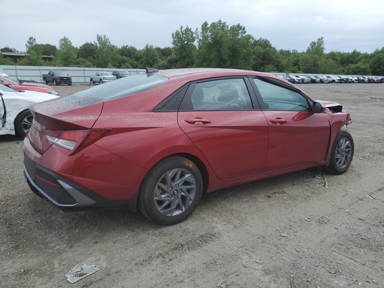 HYUNDAI ELANTRA 2024 VIN KMHLM4DG1RU804146 фото 3