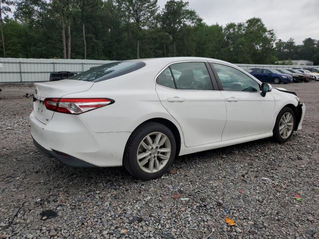  TOYOTA CAMRY 2018 Biały