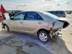 2003 Toyota Camry Le   იყიდება Grand Prairie-ში, TX - Rear End