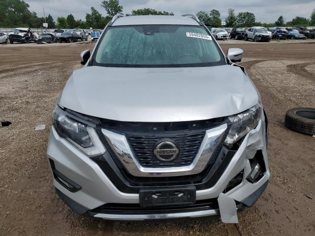  NISSAN ROGUE 2018 Серебристый