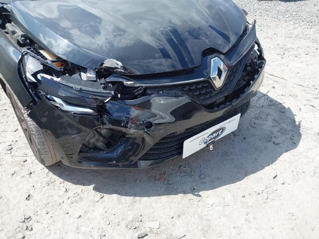 2021 RENAULT CLIO ICONI