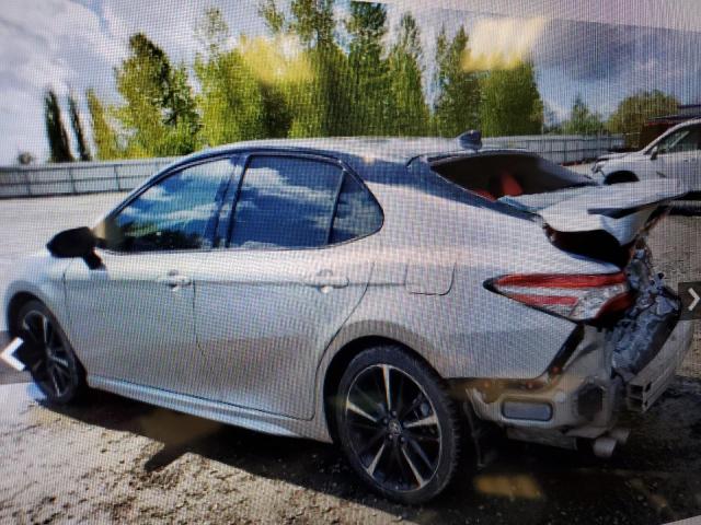  TOYOTA CAMRY 2019 Srebrny