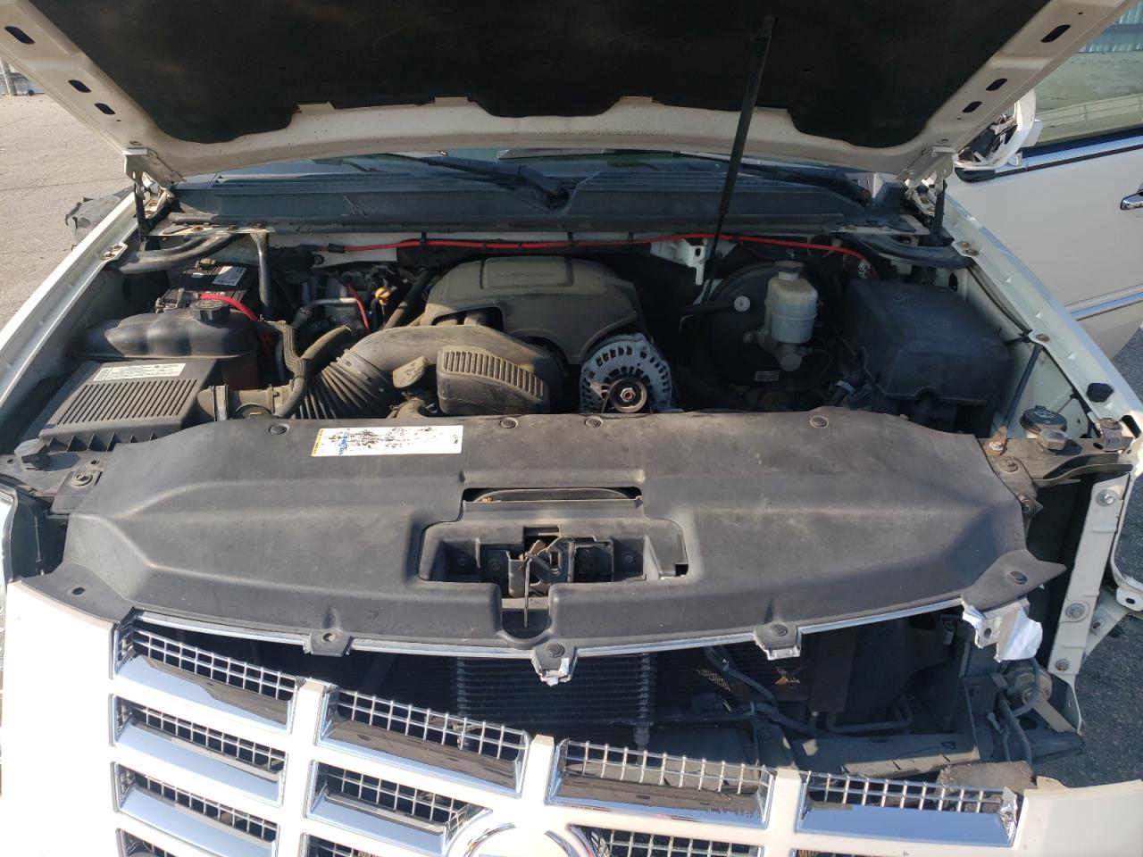 2008 Cadillac Escalade Esv VIN: 1GYFK66868R239283 Lot: 62751025