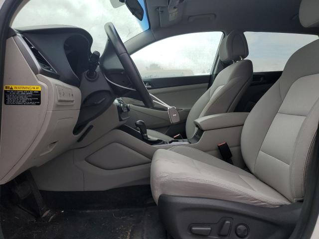 Parquets HYUNDAI TUCSON 2017 Biały