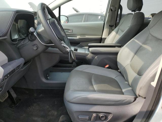  TOYOTA SIENNA 2021 Белы