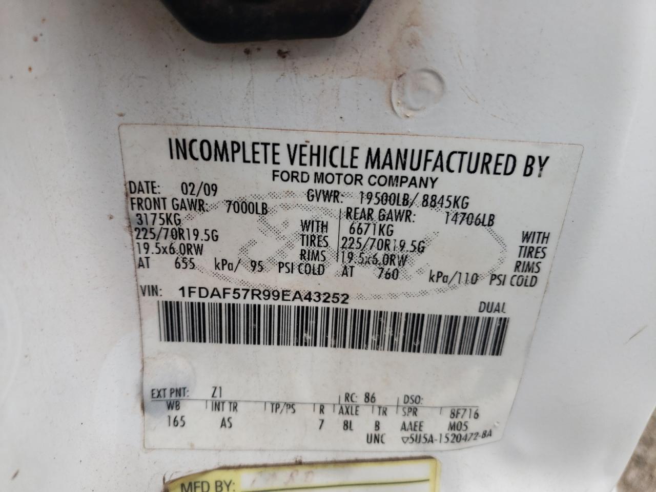 2009 Ford F550 Super Duty VIN: 1FDAF57R99EA43252 Lot: 62719535