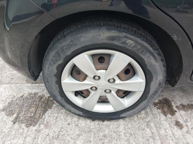 2010 KIA RIO 1