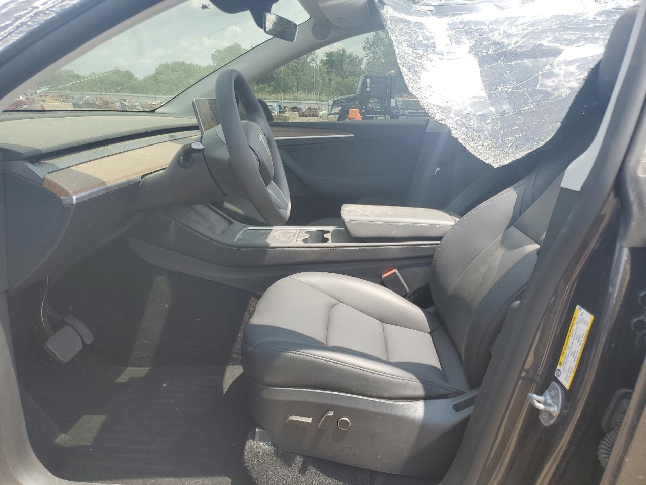2025 Tesla Model Y VIN: 7SAYGDEE3SF252990 Lot: 59916775