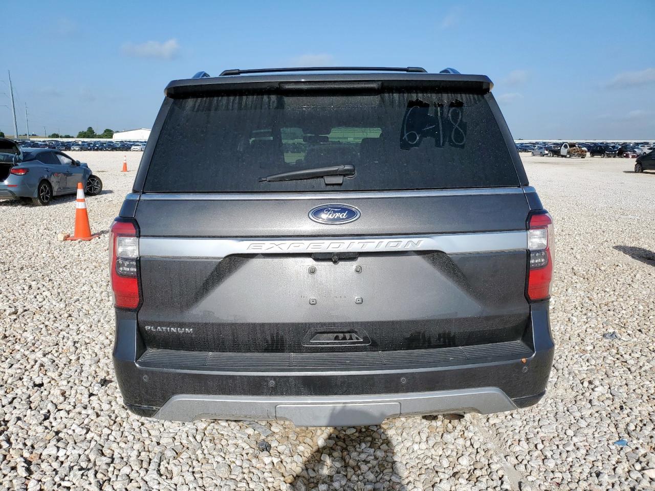 2018 Ford Expedition Platinum VIN: 1FMJU1LT6JEA40801 Lot: 62742575