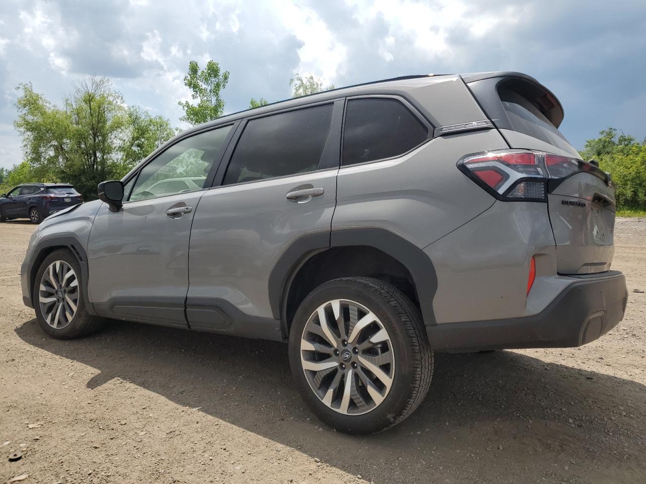 SUBARU FORESTER 2025 VIN JF2SLDTC4SH472950 photo 2