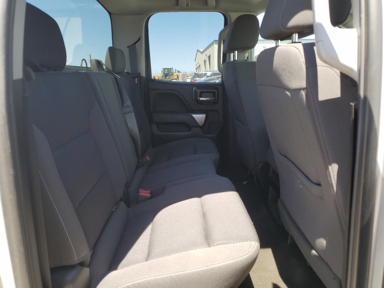 2018 Chevrolet Silverado K1500 Lt VIN: 1GCVKREC2JZ199881 Lot: 60315995