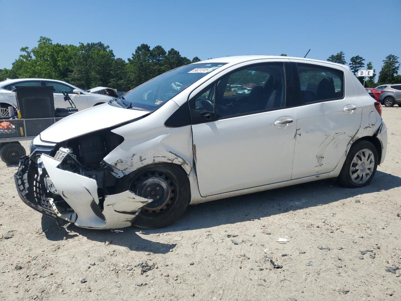2017 Toyota Yaris L de vânzare în Hampton, VA - All Over
