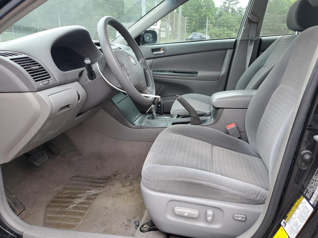 2005 Toyota Camry Le VIN: 4T1BF30K35U106349 Lot: 62018765