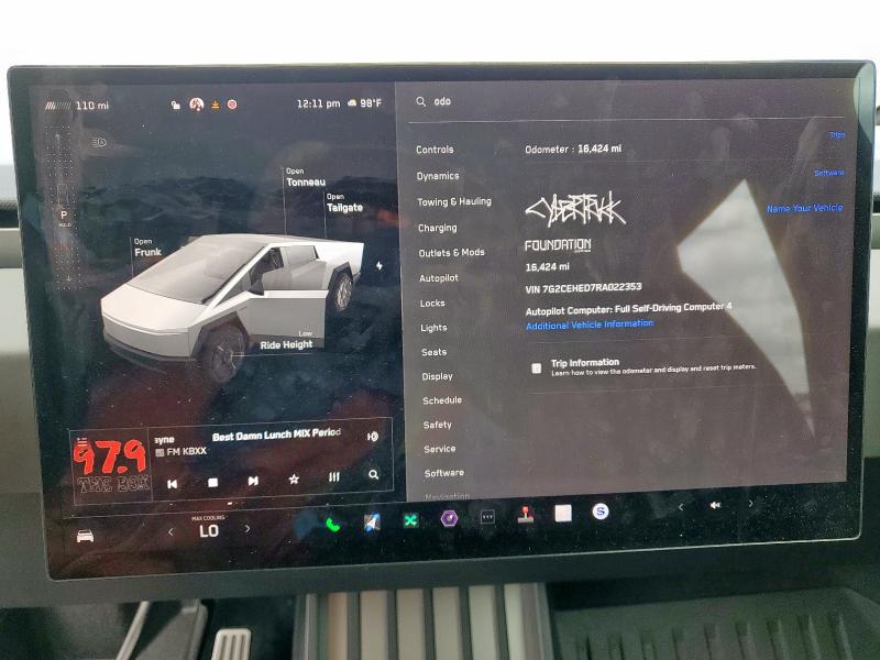 2024 TESLA CYBERTRUCK   