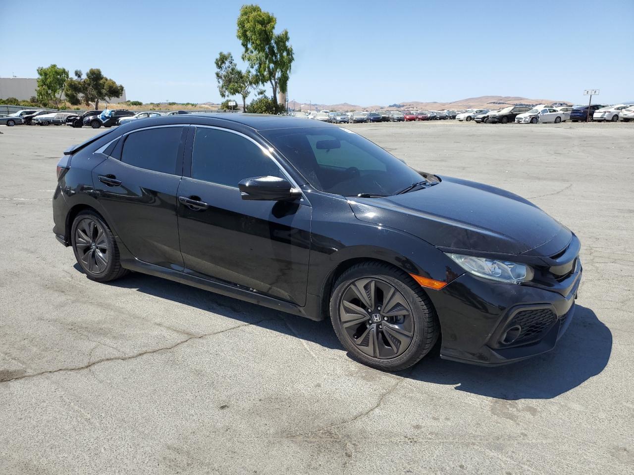 2018 Honda Civic Ex VIN: SHHFK7H52JU426917 Lot: 62724005