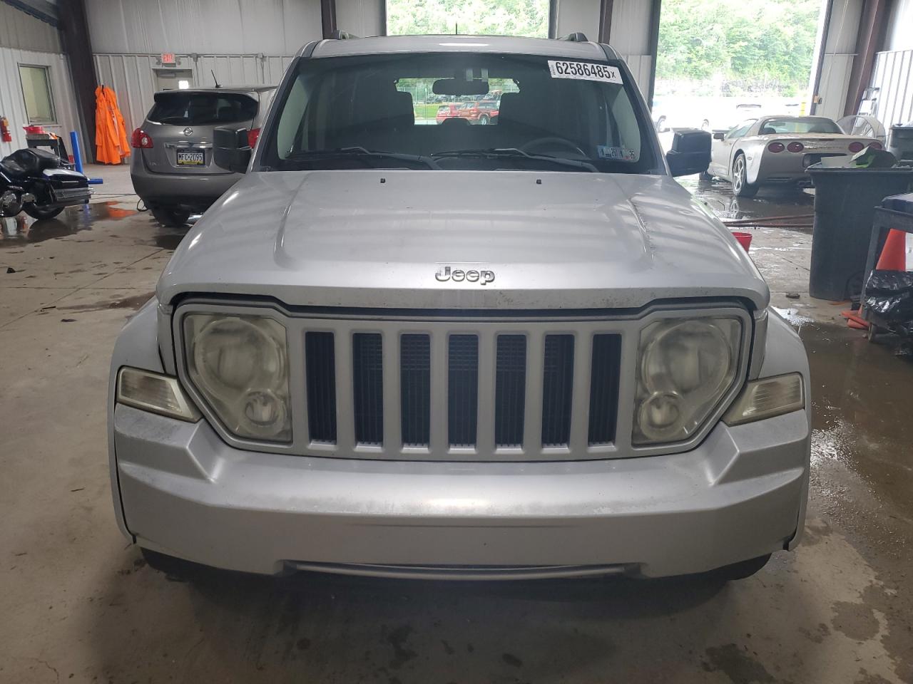 JEEP LIBERTY 2008 VIN 1J8GN28K18W215681 zdjęcie 5