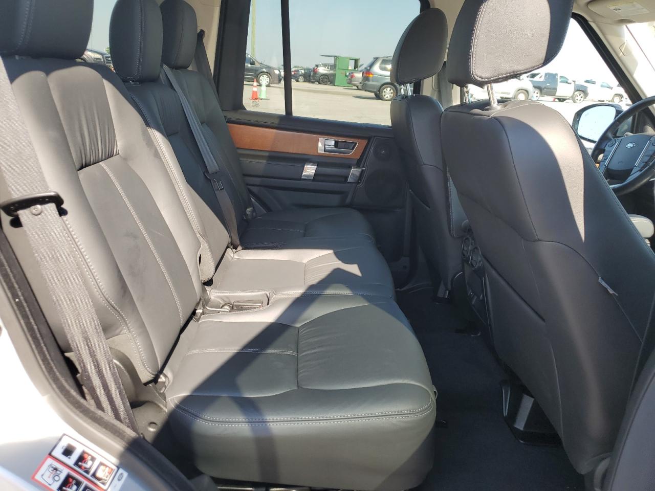 2015 Land Rover Lr4 Hse Luxury VIN: SALAK2V66FA748772 Lot: 61830075