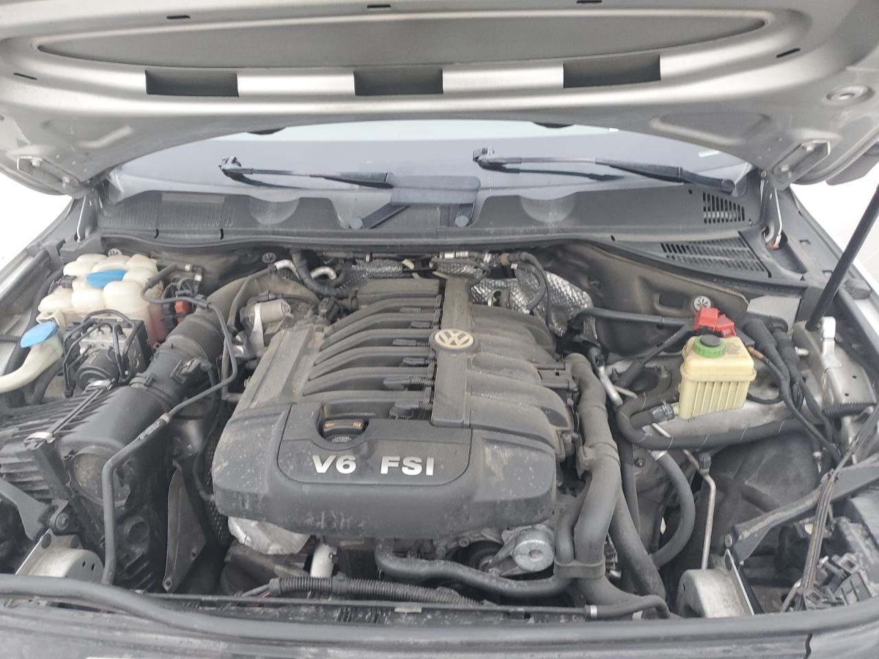 2013 Volkswagen Touareg V6 VIN: WVGEF9BP2DD013569 Lot: 62739725