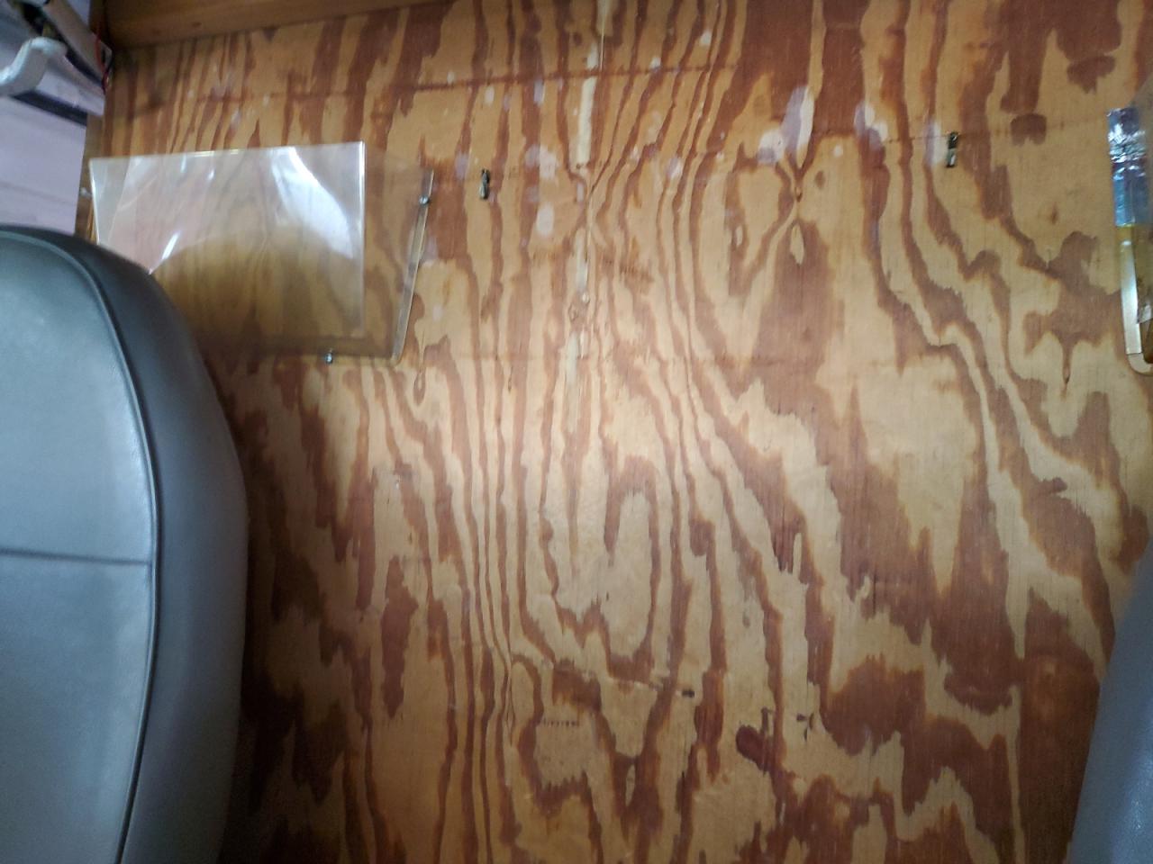 1998 Ford Econoline E150 Van VIN: 1FTRE1428WHC17722 Lot: 62459575