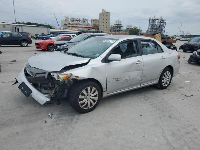 Sedans TOYOTA COROLLA 2012 Srebrny