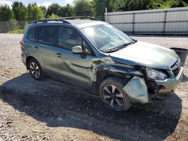  SUBARU FORESTER 2018 Зеленый