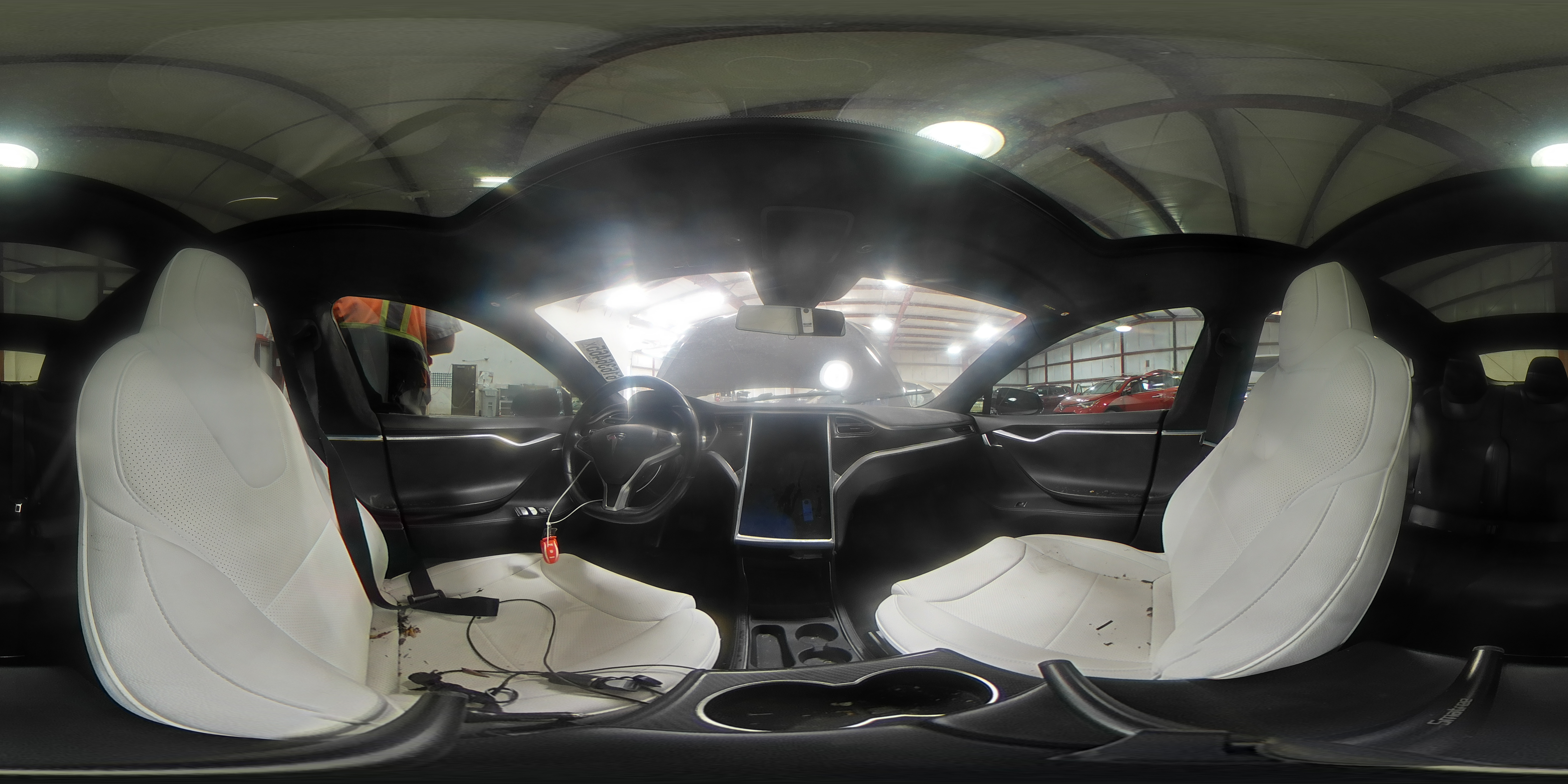 2015 Tesla Model S VIN: 5YJSA1E24FF117516 Lot: 61636465