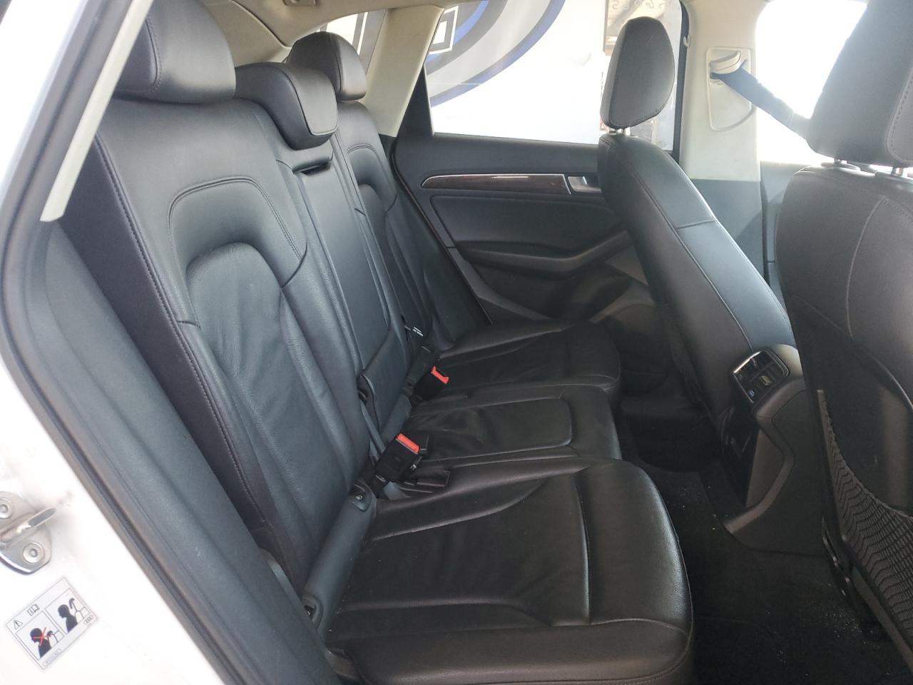 2016 Audi Q5 Premium VIN: WA1C2AFP9GA077465 Lot: 62943805