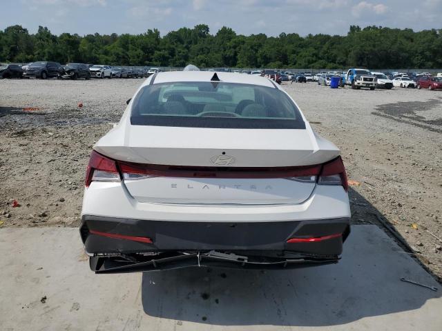  HYUNDAI ELANTRA 2024 Белы
